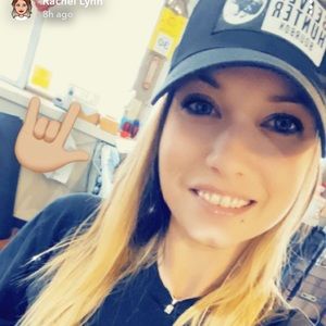 Meet your Posher, Rachel